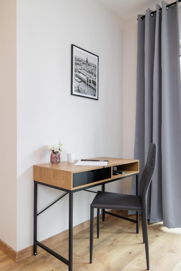 Modern Apartment Podgorze With Parking By Noclegi Renters Cracovia Esterno foto